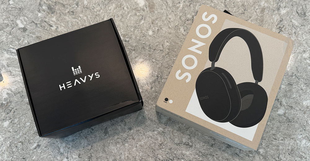 Heavys and Sonos headphones packaging