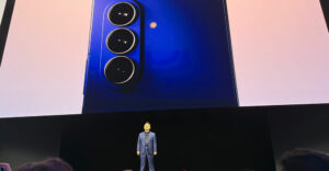 Samsung’s TM Roh speaks onstage at Unpacked 2025, reinforcing the company’s vision for the future of foldables.